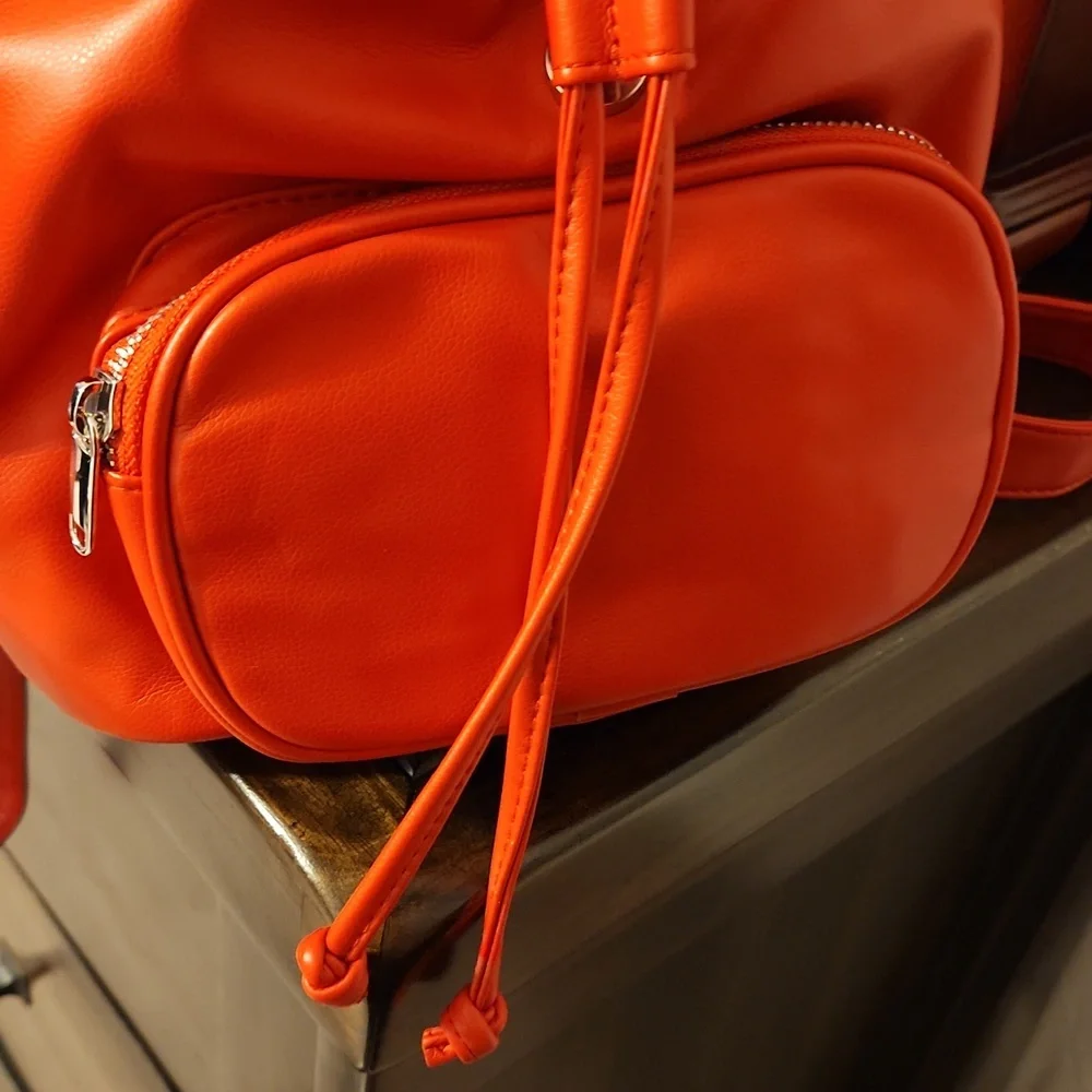 Red small backpack nwt - Picture 4 of 4